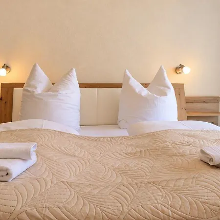 Yachthafenresidenz-wohnung-6205-832 *